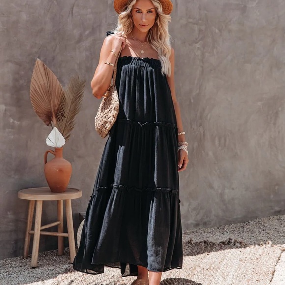 NWOT Vici Catch The Sun Tiered Midi Dress - Black Size S